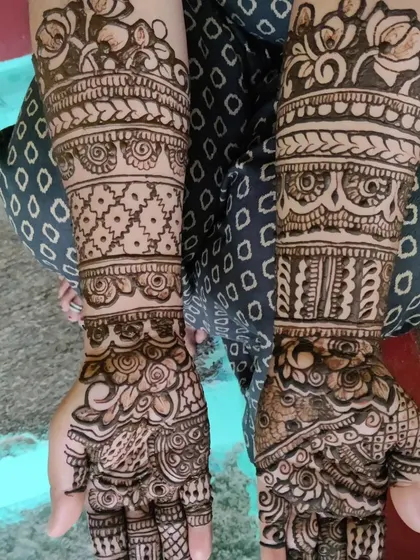 Another view of the banded pattern design, showing the detail and precision in each section.