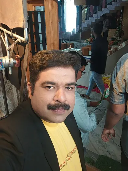 A selfie from the set of 'Gouripurada Gayyaligalu', wearing my sentimental black blazer.