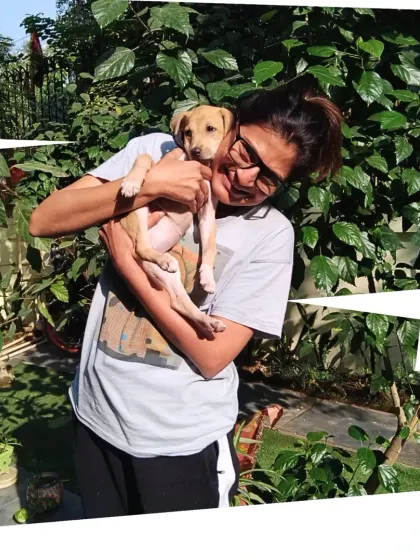 A heartfelt goodbye. Our founder, Vizal Atheya, shares a final cuddle with Bo Peep before her journey to Belgium. Vizal is personally involved in our relocation cases, ensuring every detail is handled with love.
