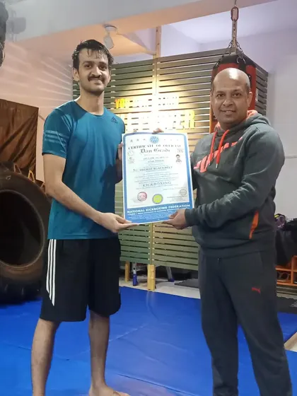 Congratulations to Divyam Agarwal, one of our strongest kickers, on earning his 1st Dan Black Belt and becoming a qualified instructor.