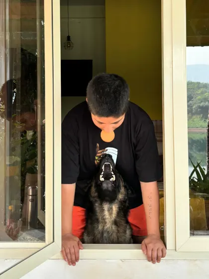 These are the quiet moments that matter. Here's me and Floyd just hanging out, sharing a moment. This is the kind of relaxed, affectionate environment your dog will experience.