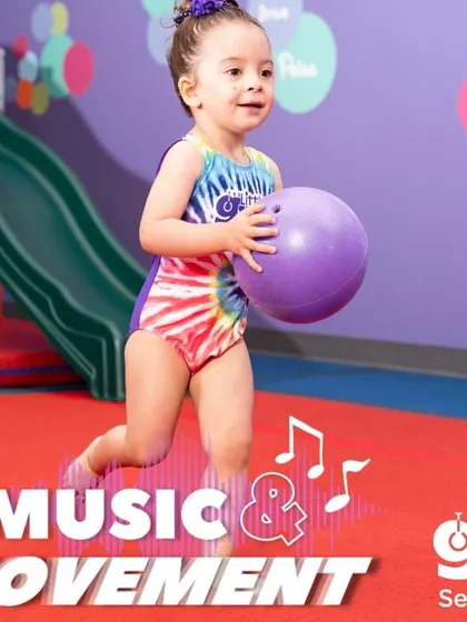 This preschooler is learning to run, jump, and skip with joy. Our 'Music & Movement' theme uses rhythm to refine these fundamental motor skills, reducing stress and enhancing happiness.