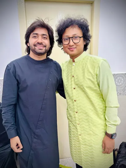 With a fellow talented musician from the incredible band assembled for the Hariharan and Ranjit Barot concert in Chennai.