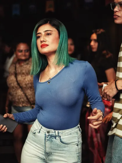 The crowd is always stylish and ready to party.