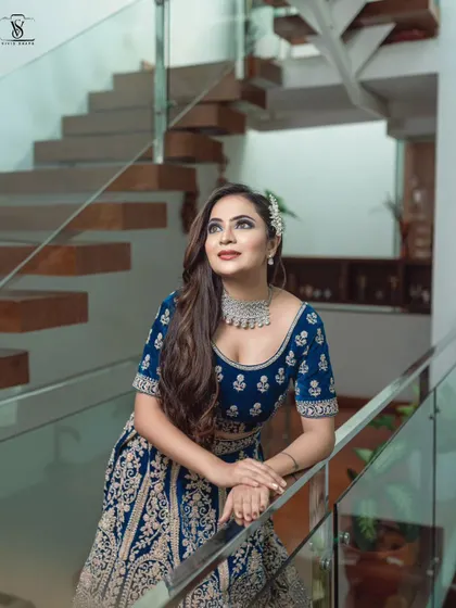 The beautiful design of this lehenga looks stunning from every angle, making it a perfect choice for all your wedding photos.