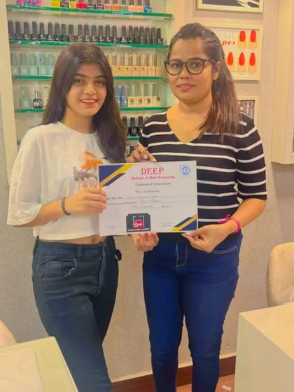 Congratulations to my dear student Janvi on her graduation. She is now a fully certified nail technician.