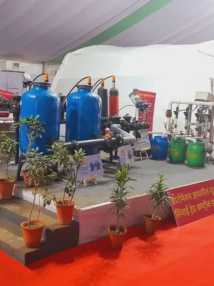 Our complete demo farm setup at the Rajasthan Kisan Mahotsav, featuring solar panels and a full range of our automatic filtration and irrigation products.