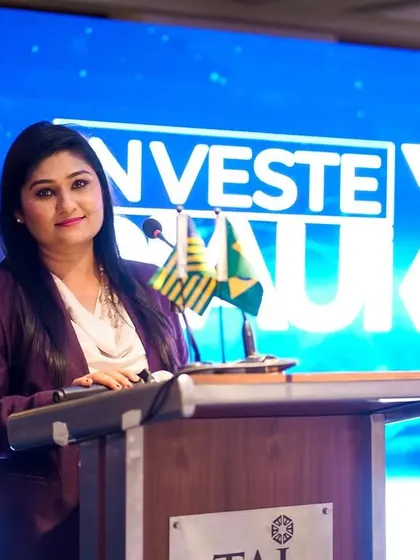 At the podium for the 'Investe Piauí Day' event, representing a bridge between Brazil and Indian investors.