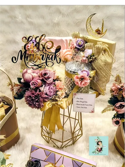 It's a happy day when I spot my hampers as part of a client's beautiful celebrations. My Eid hampers were featured in Warda Khan Nadiadwala's stunning Eid ensemble.