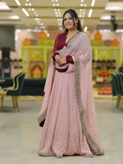 The flowy georgette fabric of the lehenga makes it comfortable to wear and easy to move in, which is so important for long events.