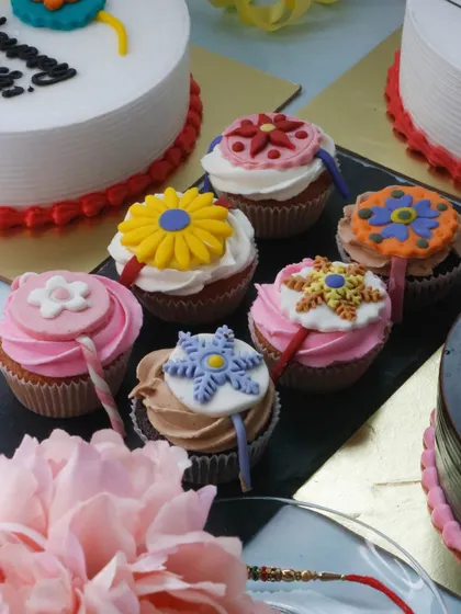 Celebrate Raksha Bandhan with our assorted Rakhi cupcakes. Each cupcake is topped with a unique, colorful, and edible fondant rakhi design, making them a fun and delicious gift.