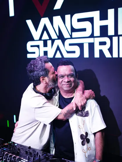 A special moment with my guest DJ. The love and respect in our community is what it's all about.