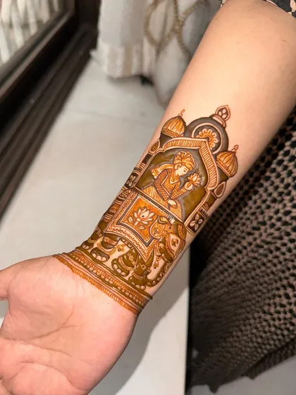 The rich, orange-brown stain of the royal entry motif. This is the beautiful color you get a day after the paste is removed.