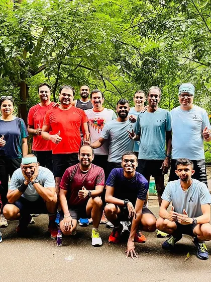 Just two days before the Nice Road Bengaluru 10K challenge. The pre-race excitement is building, and our team is ready to give it their all.