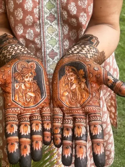 A close-up of my Radha-Krishna portrait work. I focus on capturing the expressions and details, using shading to bring the figures to life. This design is perfect for brides who want a spiritual and artistic touch.