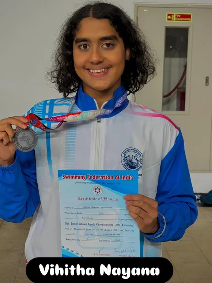 Vihitha Nayana with her bronze medal in the 100m Backstroke.