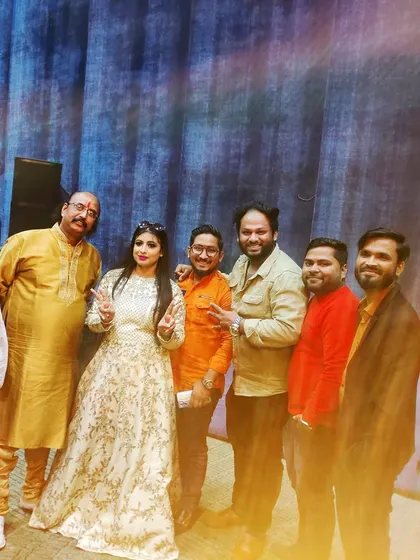 With the talented singer Bindu Sargam and the SubhManglam band after a show. It was a pleasure collaborating with them.