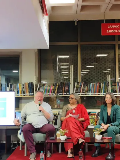 A panel discussion on Quebec Comic Books in our library. The cozy, intimate setting is perfect for in-depth conversations with professors and experts on literature and art.