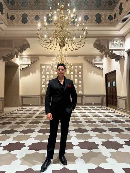 In a grand hall in Jaipur, surrounded by intricate designs and stunning chandeliers. These royal venues are the perfect canvas for an unforgettable wedding celebration.