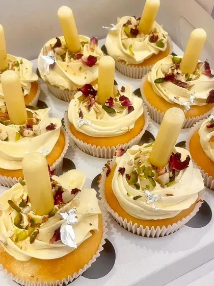 Now you can eat your thandai too! Our Thandai Cupcakes are topped with a creamy, spiced frosting, garnished with nuts and rose petals, and feature a pipette of thandai milk for an extra flavour boost.