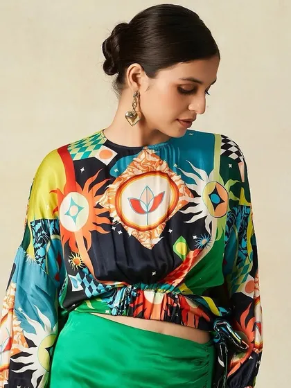 A close-up of the makeup for this colorful, artistic blouse. I kept the makeup minimal and fresh to balance the vibrant patterns of the outfit.