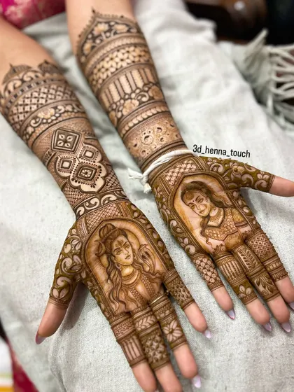 A complete bridal design featuring portraits of Lord Shiva and the bride. This combination symbolizes a blessed and divine union.