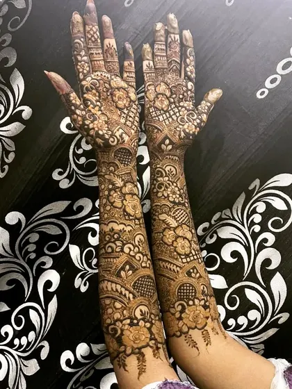My blissful Roka bride Nishat. A full coverage design with a mix of floral and geometric patterns, perfect for her pre wedding celebration.