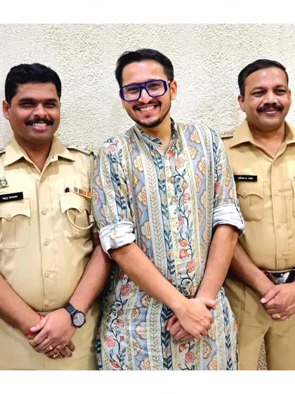 A personal photo with the dedicated officers at Arthur Road Jail. This event was a powerful reminder of how music can bring hope and joy to everyone, everywhere.