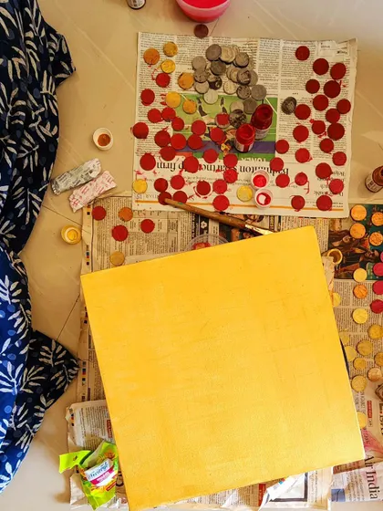 Behind the scenes of creating a Vaastu money tree. The selection of colors and materials is a crucial step in aligning the artwork with its energetic purpose.
