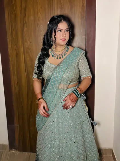 Another angle of the client's look.