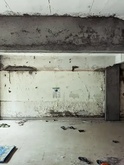 The layout of Capsul is organized around a central fixture, creating "street pockets" and "alleyways" for customers to explore. We retained elements of the former bank, like the exposed re-bars from the strong room, to create unique nooks and trial rooms that honor the building's history.