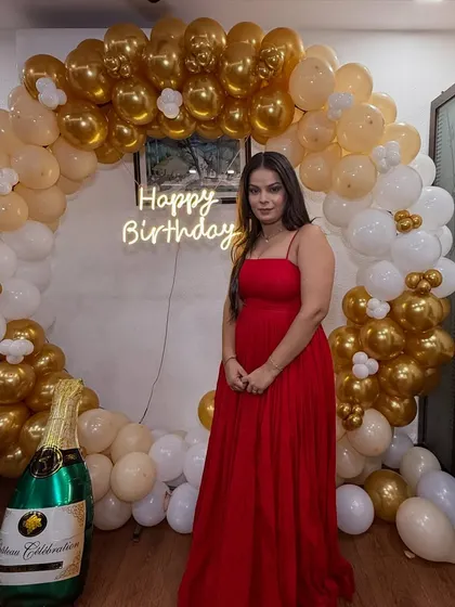 Another pose from the birthday girl. She looks confident and beautiful.