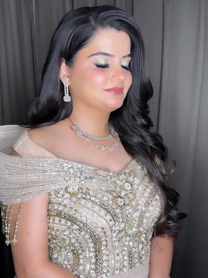 Another angle of this stunning Sangeet look. The soft green shimmer on the inner corner of the eye adds a unique and beautiful touch.