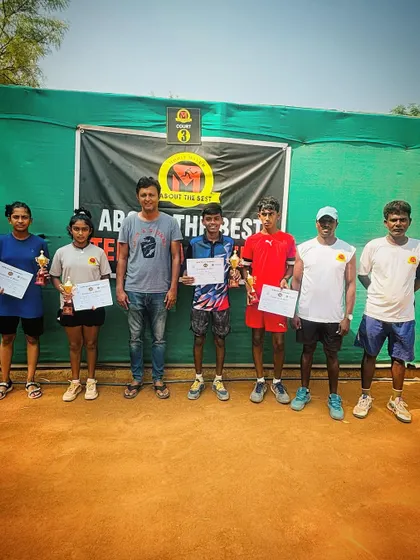 The winners and finalists with tournament staff at the CS 7 U-14 ATB Open. Our experienced team ensures every tournament runs smoothly.
