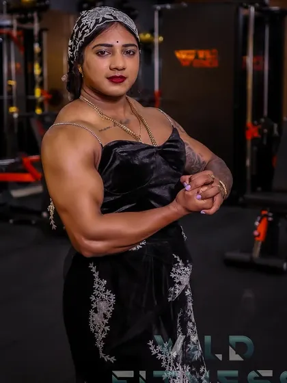 Posing at The Wild Fitness Club. I love visiting new gyms and sharing my passion with other fitness enthusiasts.
