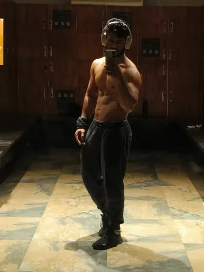 A post-workout check on core definition. A lean physique is earned through dedication to both training and nutrition.
