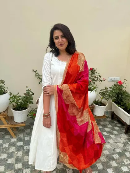 A duplicate image of me posing calmly with my new dupatta.