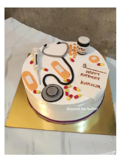 Happy National Doctor's Day. I am so grateful for the dedication of our healthcare heroes. This cake is my small tribute to them.