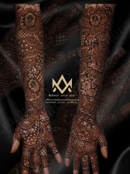 A dark and detailed bridal mehendi, showcasing the fine line work and complex patterns that I specialize in.