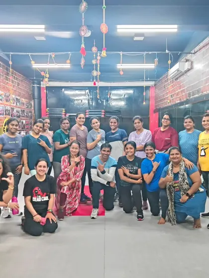 The team feeling strong and accomplished after another great session. Every class is an opportunity to get stronger together.
