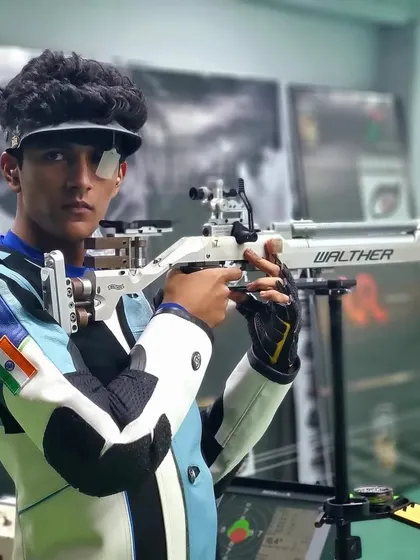 A portrait of our shooter Vedant Patil, who won a bronze medal at the state championships.