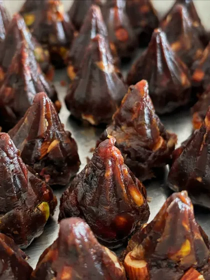 A healthy and traditional treat for Ganesh Chaturthi. Our Dates and Nut Modaks are completely sugar-free and gluten-free, so you can indulge without the guilt.