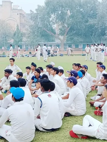 The young players are all ears during a briefing. We teach them to be attentive and eager to learn.