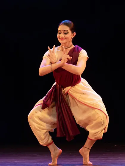 This performance explores the different facets of maternal love through the eyes of various devotees of Vitthala. Each character required a unique approach to Abhinaya to portray their distinct relationship with the divine.