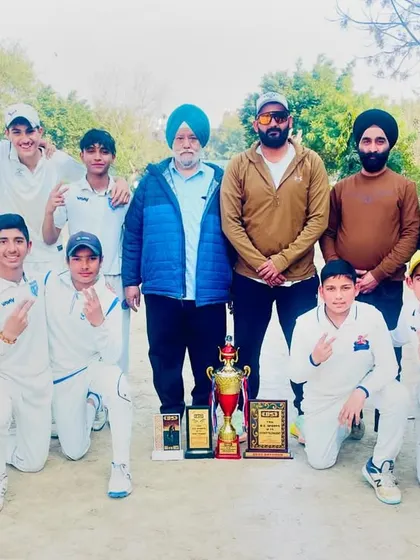 The full squad celebrating their 6th consecutive tournament win. This is a result of consistent hard work.