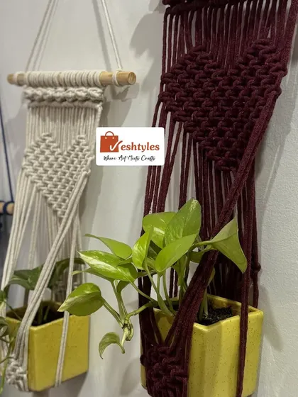 A close-up of the heart-shaped and diamond-patterned plant hangers. I can make these in over 15 colors to match your decor.