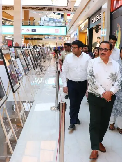 Our chief guests taking a tour of the "Anant Ki Aur" art exhibition, viewing the incredible artworks created by our students.