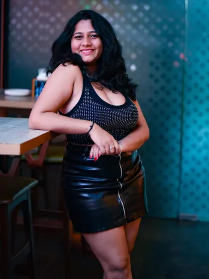 A guest looking stylish and confident at The Fixx Bar. I love when the crowd brings their own unique energy to the party.