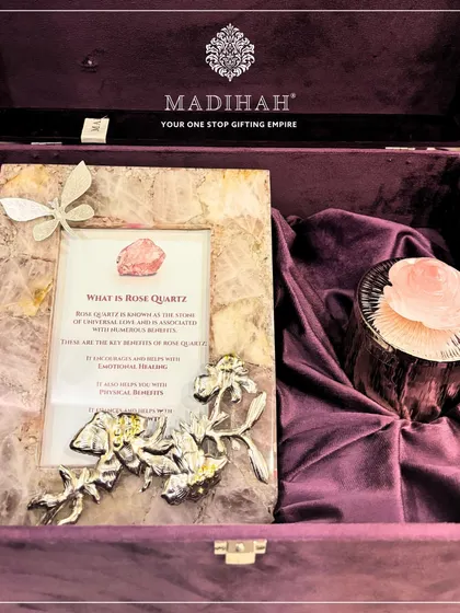 Gifting that speaks from the heart. This Rose Quartz Aura Hamper is designed to share positivity and love, featuring a handcrafted photo frame and a candle holder set in a plush velvet box. It’s an ideal gift for employee wellness programs or celebrating personal milestones.