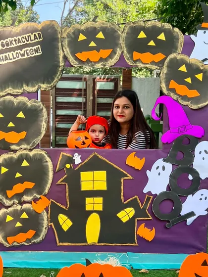 A mother and her little pumpkin enjoying the Halloween workshop. We love seeing our families get creative and have fun together.